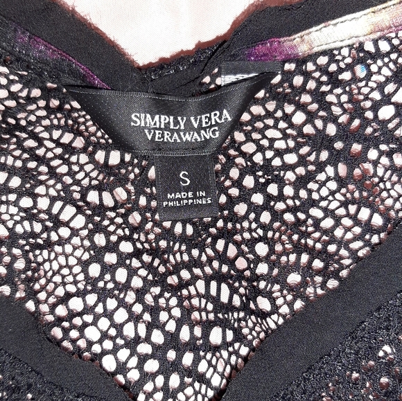 blouse - Picture 4 of 4